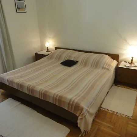 Apartment Cozy Buterer In